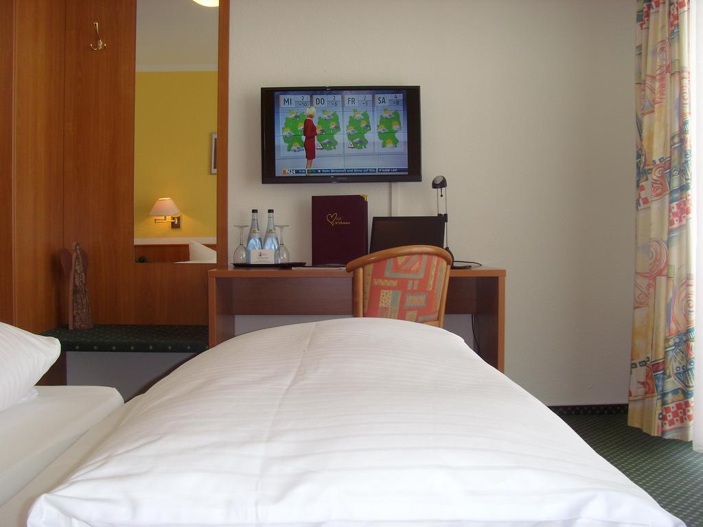 Hotel & Restaurant Engel Хербертинген Номер фото